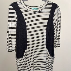 Quarter sleeve striped dress